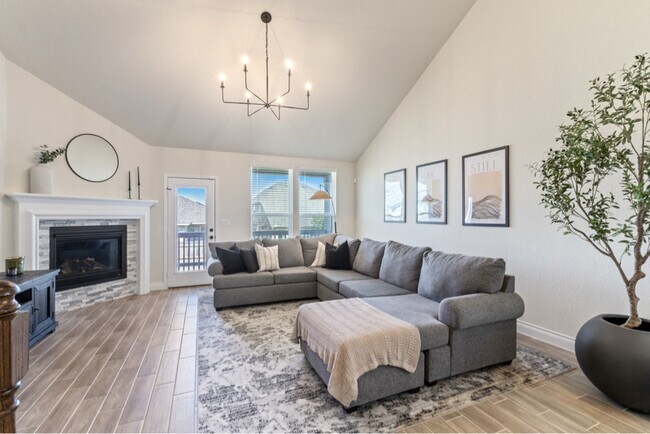 Photo - 2130 Dalhart