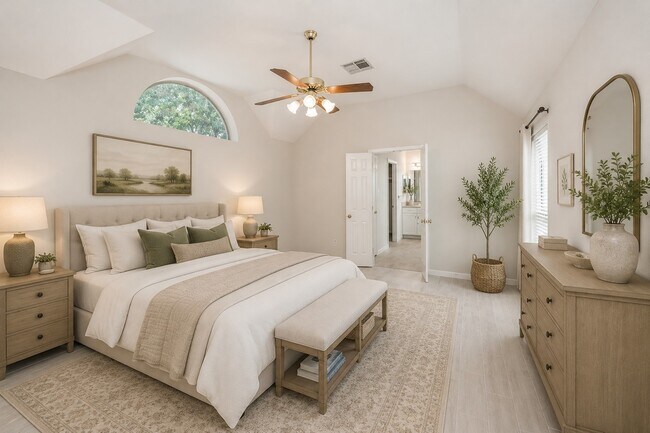 Photo - 703 Acacia Pl