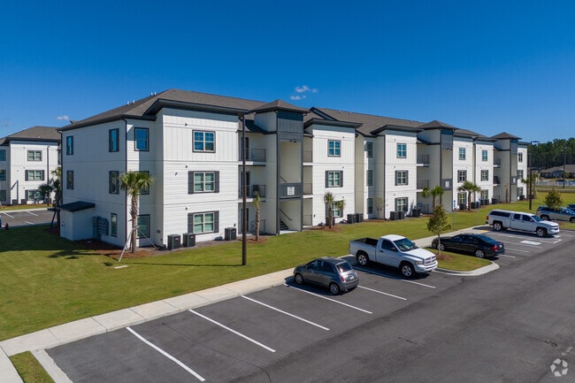 Photo - Atlantic Breeze Apartments