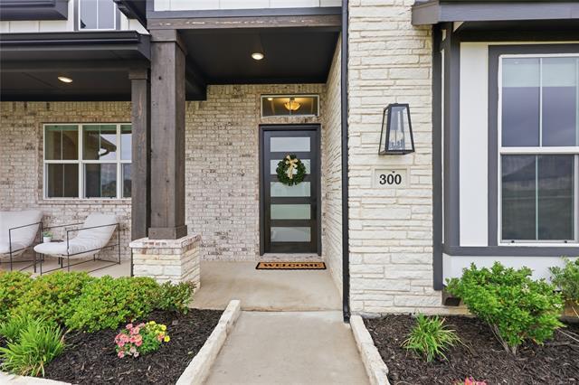 Photo - 300 Waterview Dr