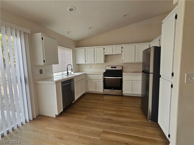 Photo - 6612 Woodsworth Ave