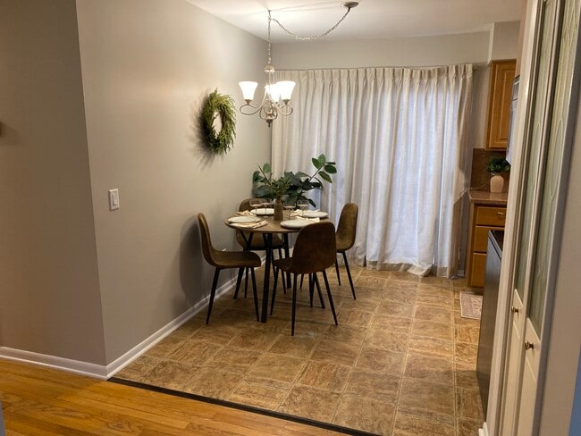 Photo - 1710 Greenview Ave