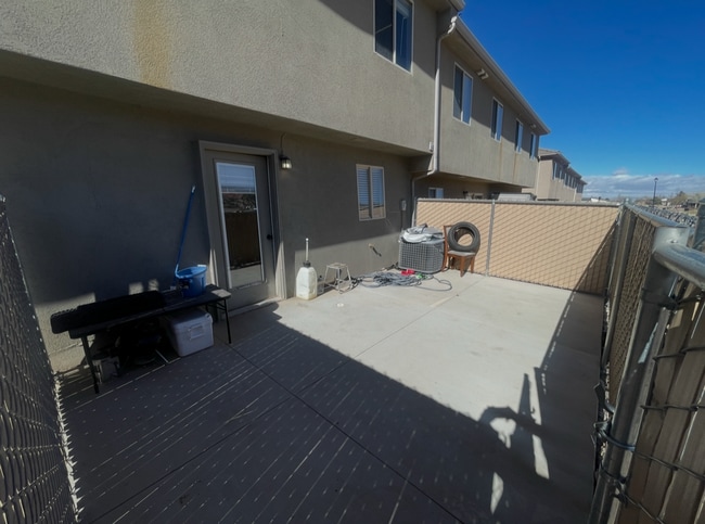 Photo - Pet Friendly!! 3-Bed Townhouse!