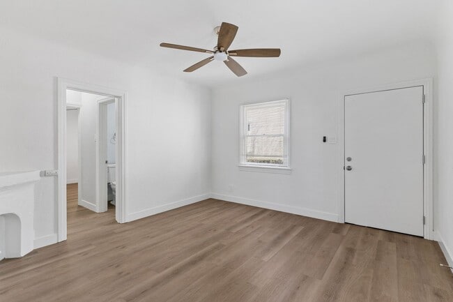 Photo - 1109-1125 Loma Ave