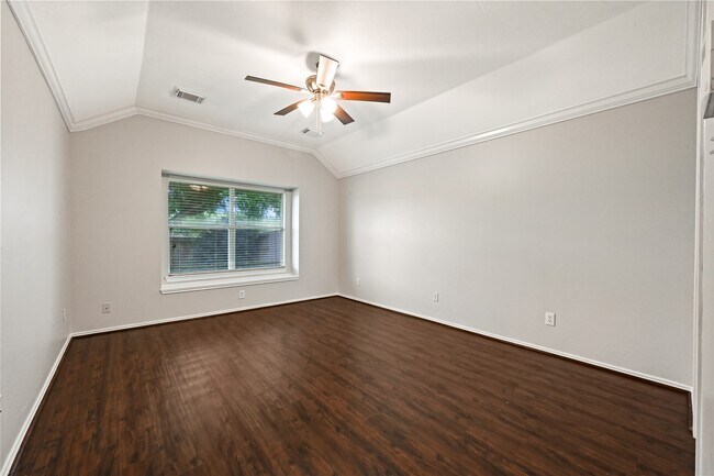 Photo - 3115 Glenthorpe Ln