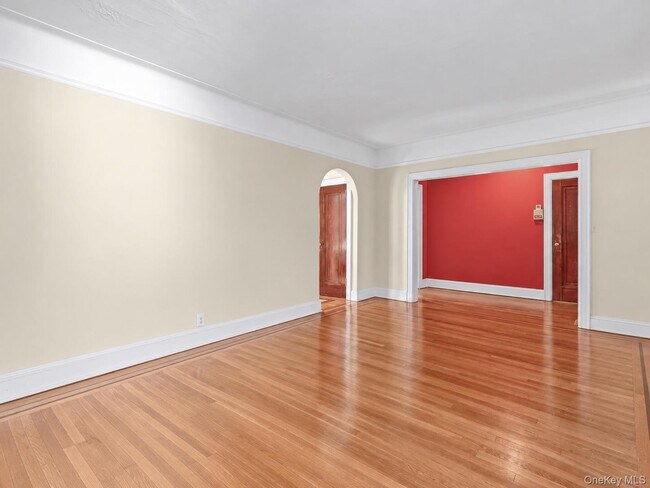 30 Shipherd Ave Unit 9B