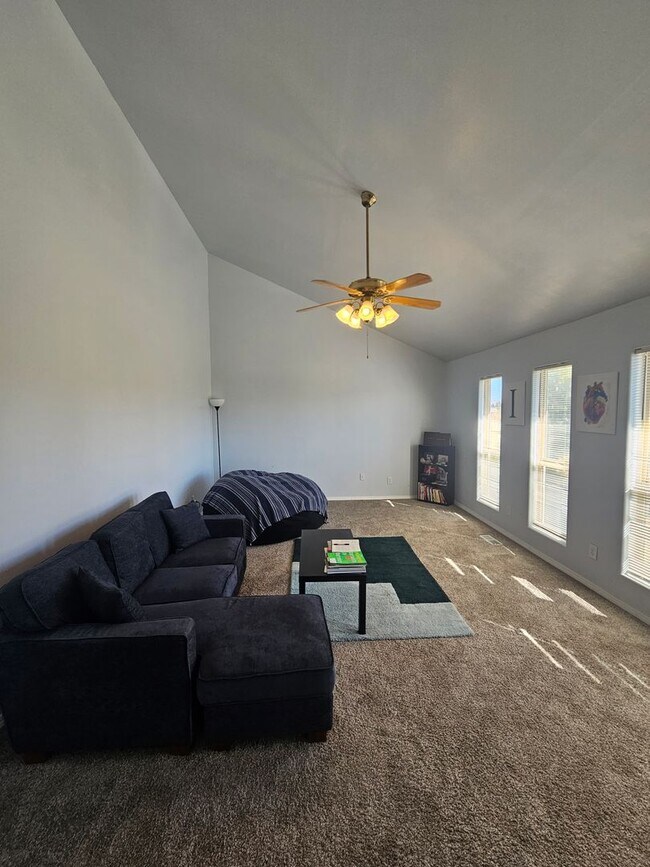 Photo - Beautiful, spacious single-family home