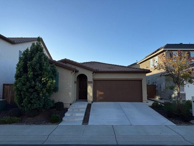 Building Photo - Beautiful Natomas 3 Bed / 2 Bath!