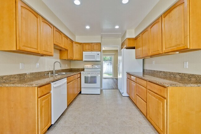 Photo - Beautiful 3 bedroom 2 bath Single Family Home $5200