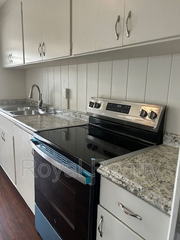 Photo - 1380 Uila St