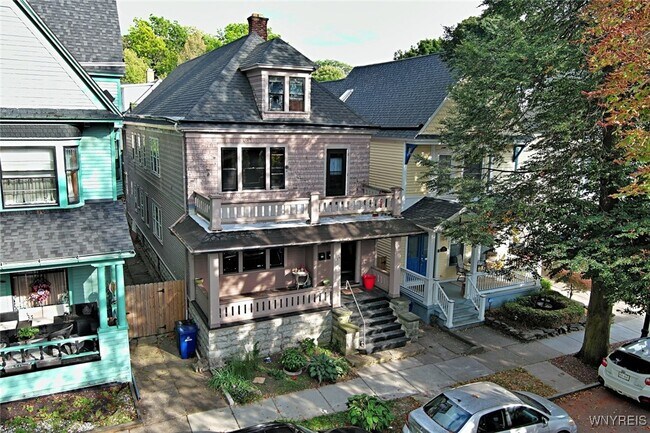 Building Photo - 135 Park St Rental