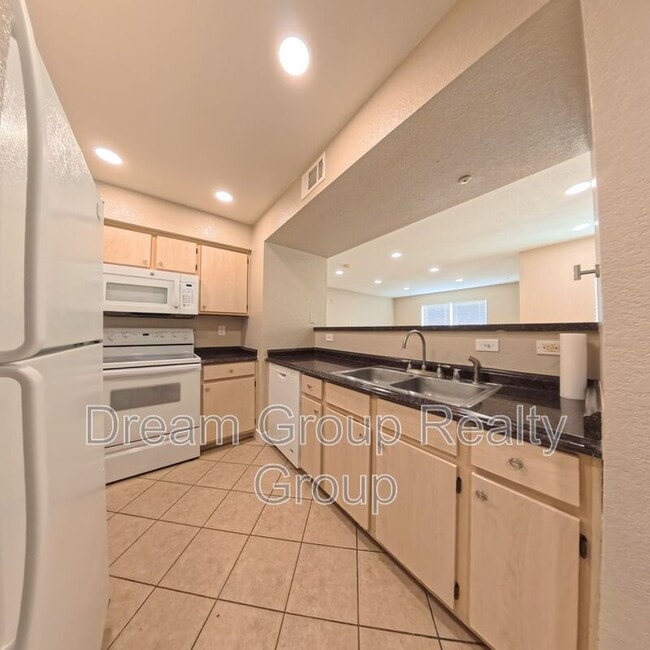 Photo - 8101 W Flamingo Rd