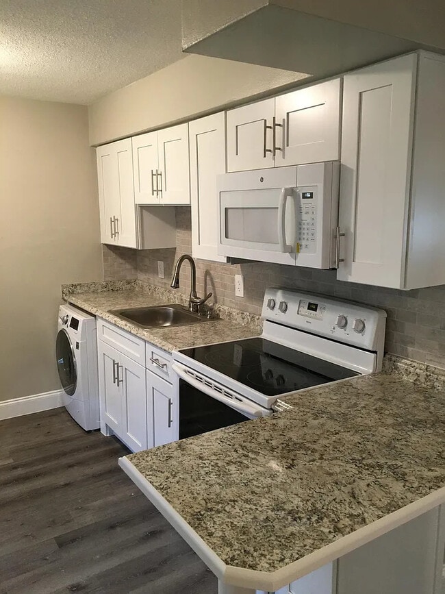 805 10th St SW Unit B