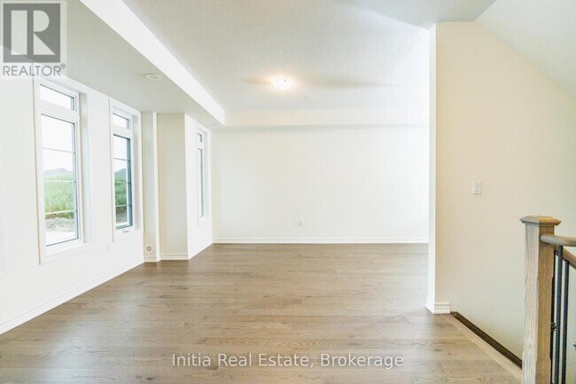 Photo - 84 Paisley Dr