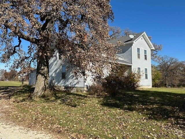 Building Photo - 22906 Harmony Rd Rental