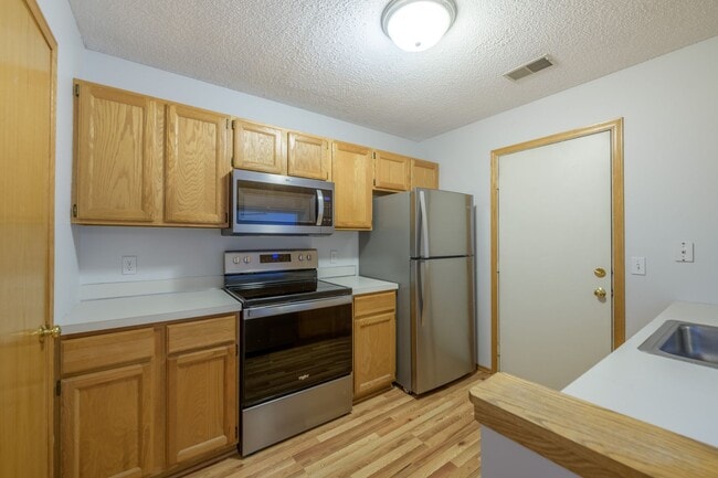 Photo - 2BD / 2BA Coon Rapids townhome. Completely renovated!!! Dont miss out!
