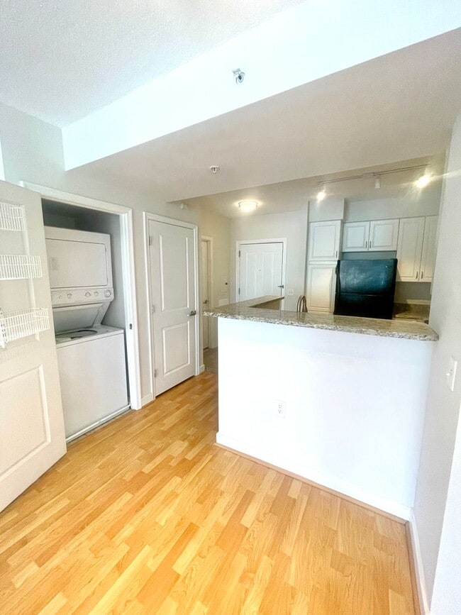 Photo - Fabulous location, Amazing 1BR condo with views