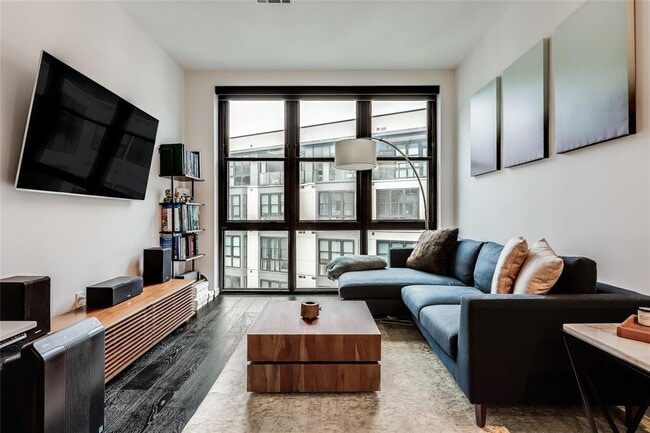 Photo - 800 Embassy Dr Unit 513