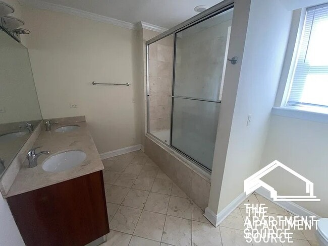 Photo - 6947 N Oakley Ave Unit 3