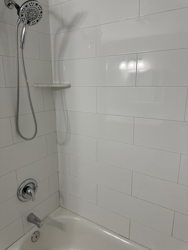 Photo - 412 Elmwood Dr