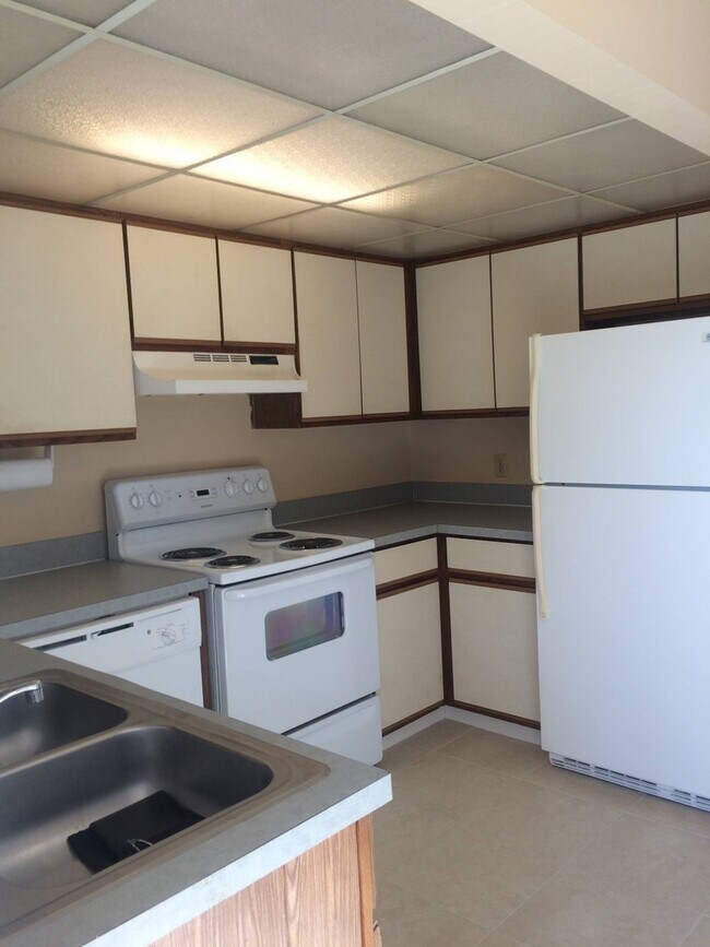 Photo - Conveniently Located 2/2 Condo w/ Pool access Unit 20