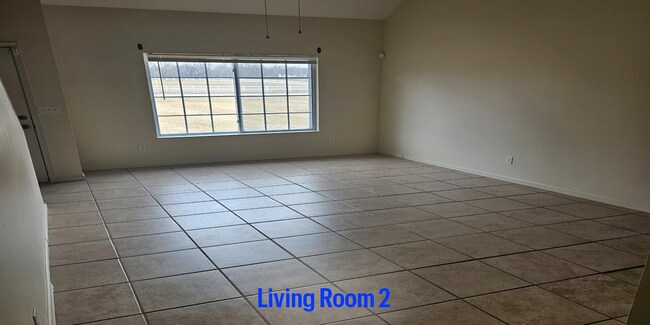 Photo - 115 Longacre Dr