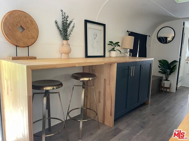 Photo - 272 N Topanga Canyon Blvd