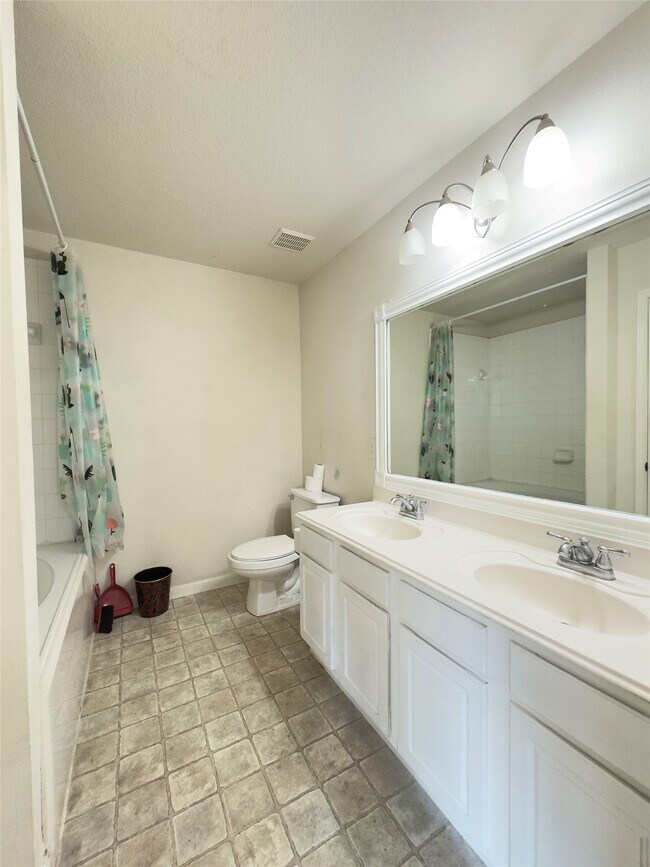 Photo - 7935 Barnes Ridge Ln
