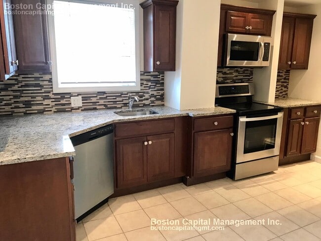 Photo - 78 Malden St Unit 2