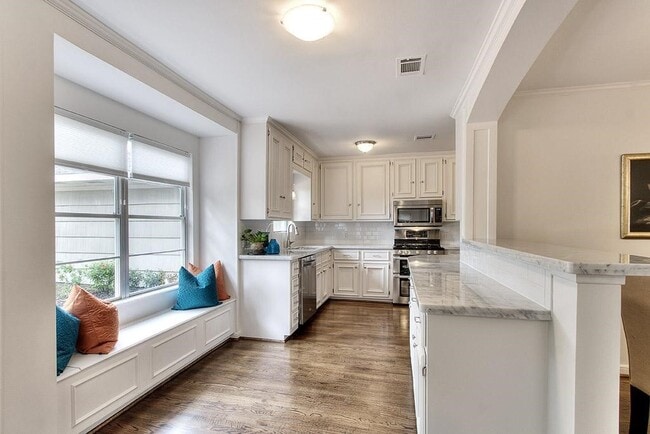 Photo - 3110 Deal St