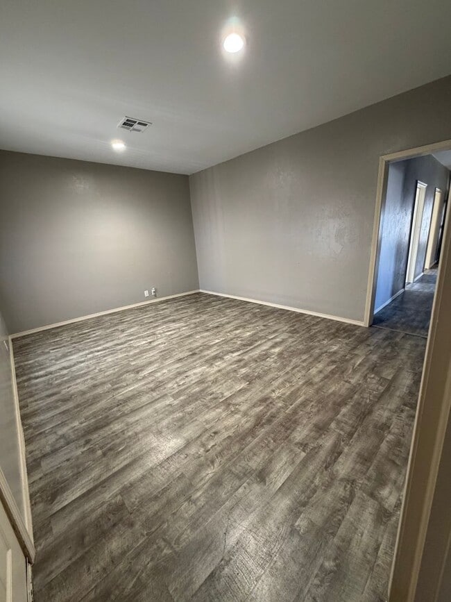 Photo - Ada OK Rental