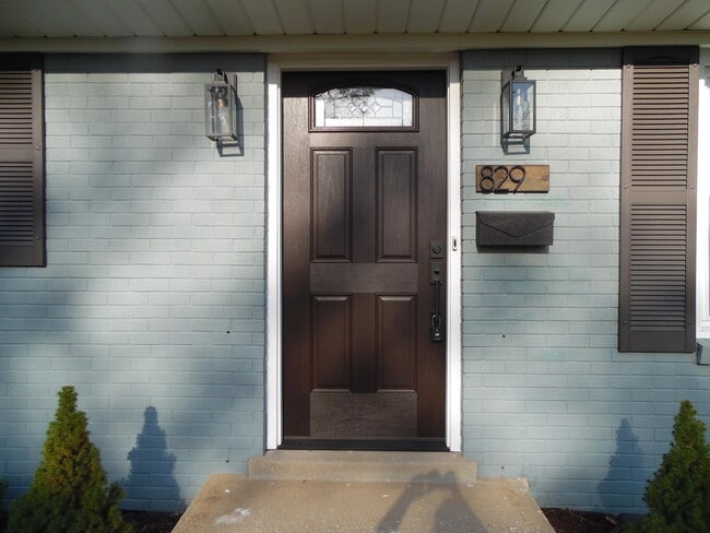 Photo - 829 Laurel Hill Rd