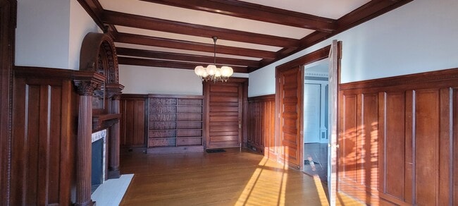 Sala de estar - 378 W Church St Unidad 1