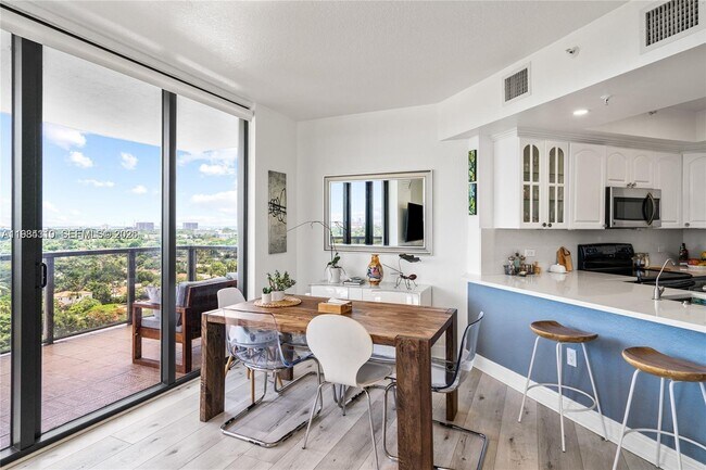 Photo - 2301 SW 27th Ave Unit 1203