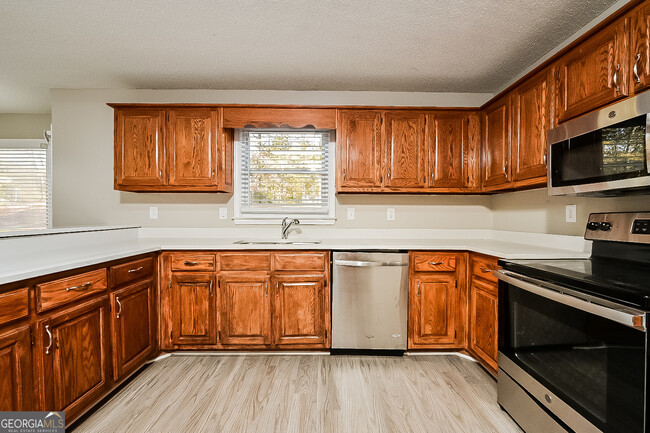 Photo - 310 Lakefront Dr