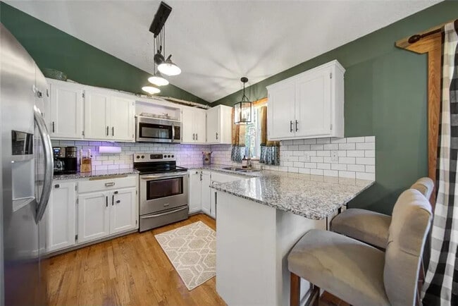 Photo - 705 Koehnen Dr