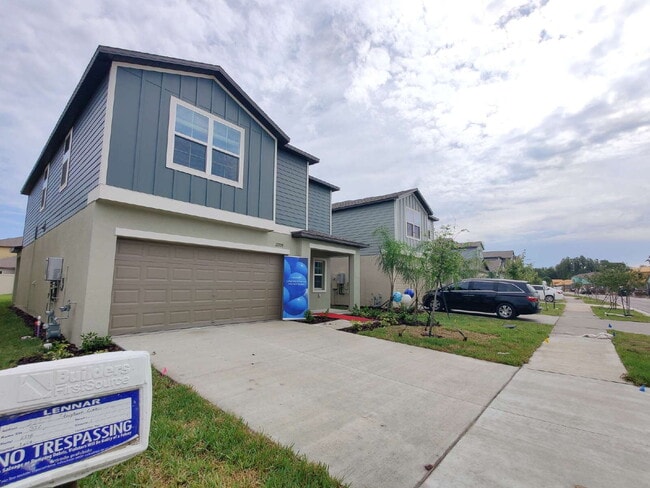 Photo - Spacious 5-Bedroom Home with First-Floor Owner's Suite in Land O' Lakes