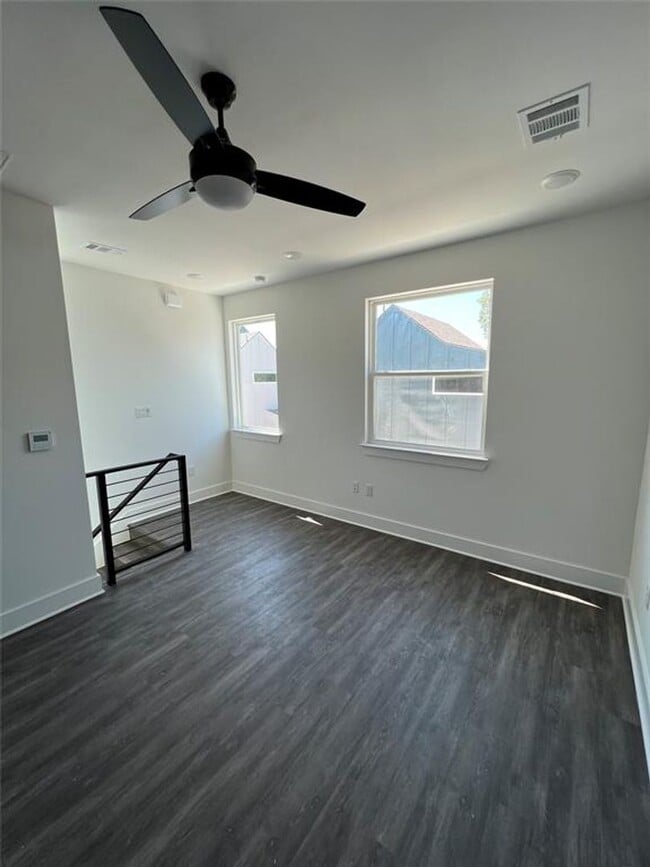 Photo - 7603 Carver Ave Unit 1B