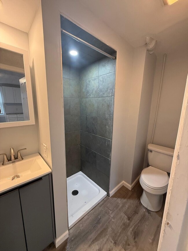 Photo - 170 Arnold St Unit 1F