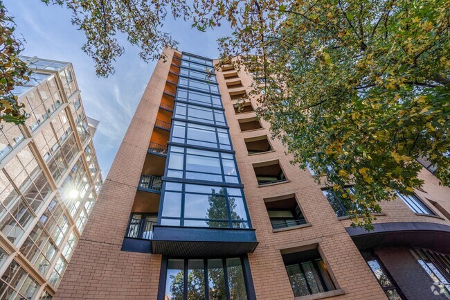 Building Photo - 1010 Massachusetts Ave NW Unit # 607 Rental