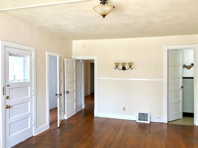 Building Photo - 1259 Spaight St Unit #1