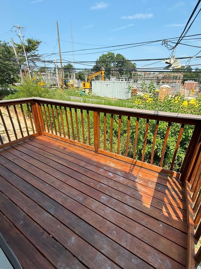 Building Photo - Spacious 2BR Home with Finished Basement Central Air $1,600/month