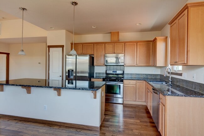 Photo - 3 Bedroom 2 Bath Home in Fairway Point
