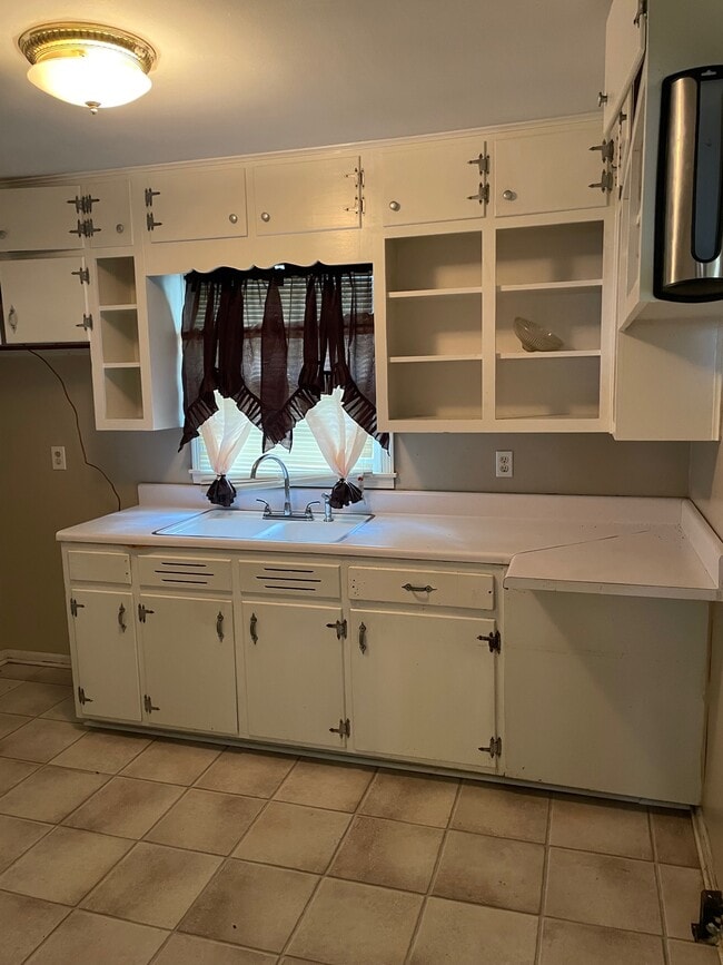 Photo - 1512 2nd Plz NW