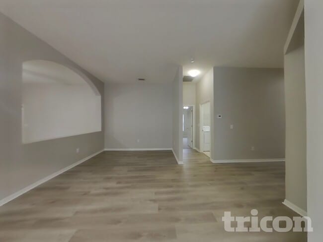 Photo - 31137 Chatterly Dr