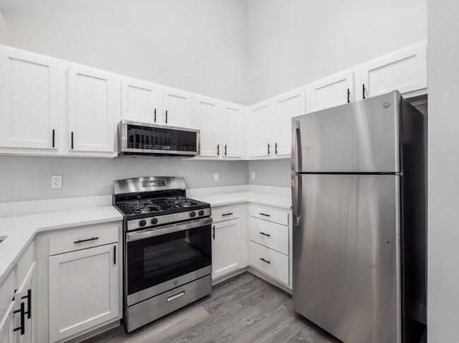 Photo - Elmwood Villas Apartments