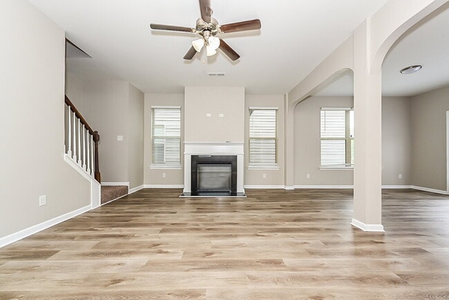 Photo - 360 Lossie Ln