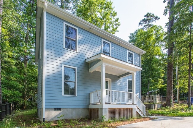 Photo - 200 Howell St