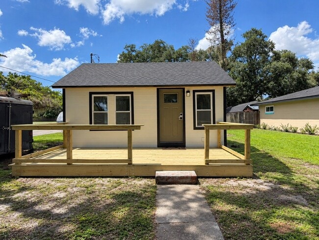 Building Photo - 1124 California Ave