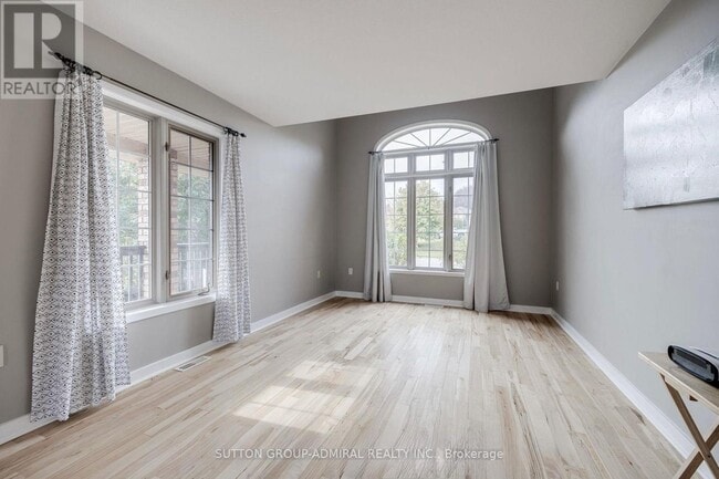 Photo - 132 Brown Wood Dr